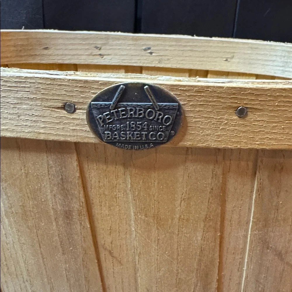 PETERBORO Vintage Rustic Wooden Basket with Handle